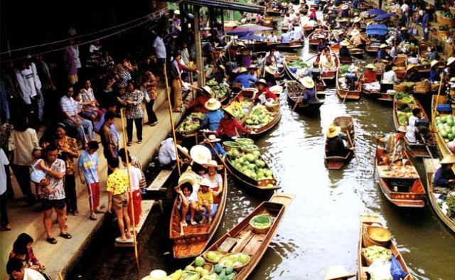 things to do in pattaya floating market
