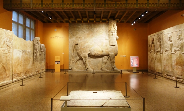 Chicago things to do Oriental Institute Museum