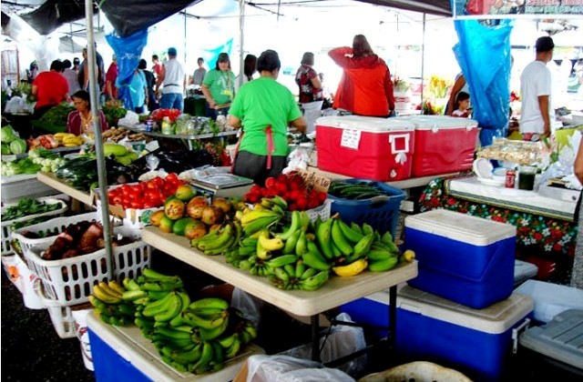 Hawaii Things to do hilo farmers market