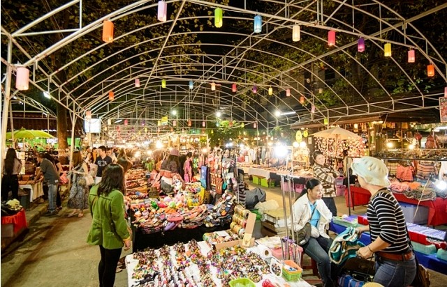 Things to do in Chiang Mai night bazaar