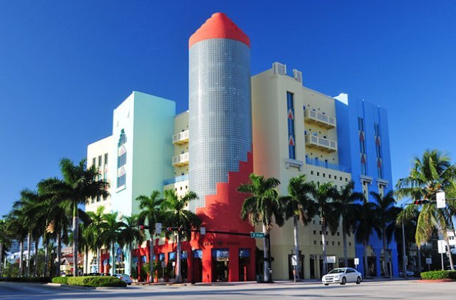 Things to do in Miami Florida art deco district