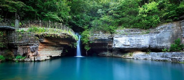Things to do in Missouri Dogwood Canyon Nature Park