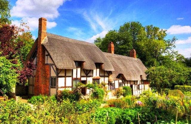 Things to do in Stratford upon Avon anne hathaways cottage