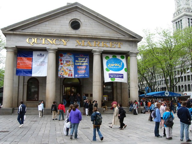 things to do in boston quincy market