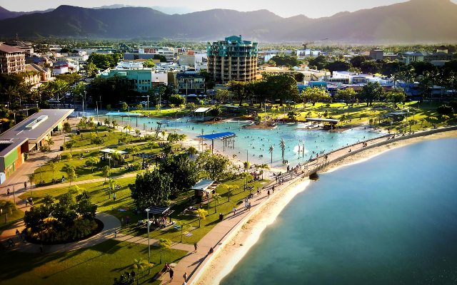 things to do in cairns esplanade