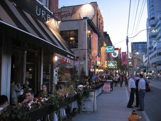 things to do in toronto entertainment district